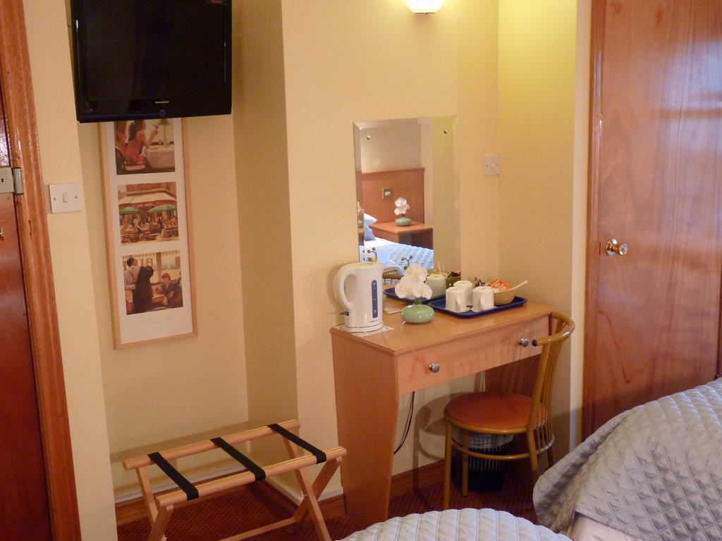 Holiday Hotel Galway Quarto foto